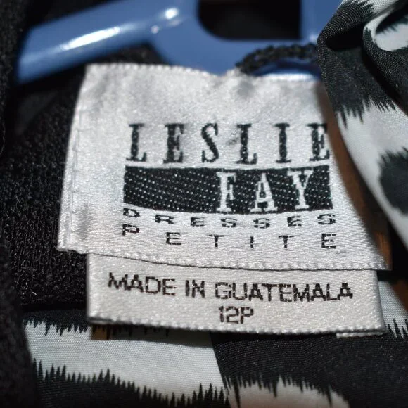 Leslie Fay Zebra Print Skirt with Top & Matching Scarf Size 12P - Picture 7 of 7